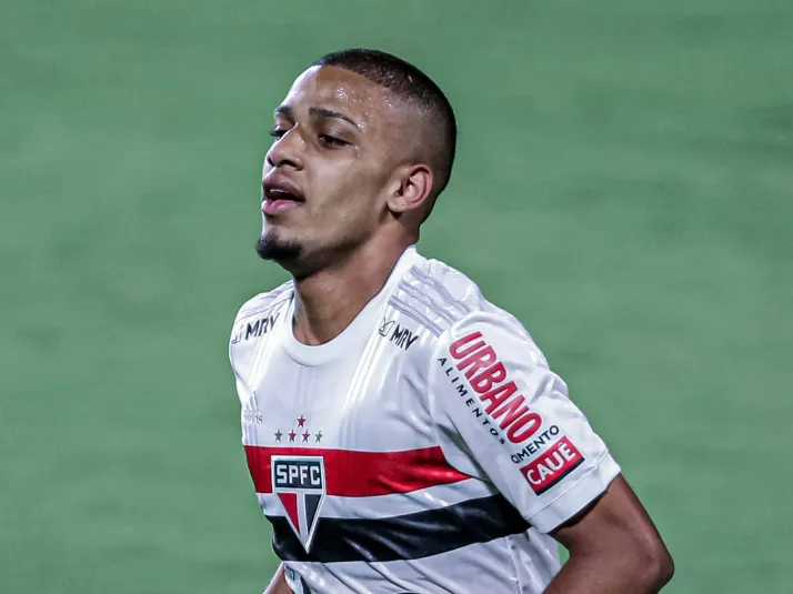 Ex-São Paulo, Brenner da sinal positivo para o Vasco
