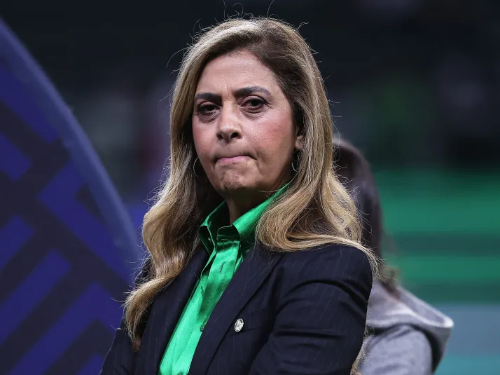 Torcida do Palmeiras reclama do planejamento do clube no mercado da bola