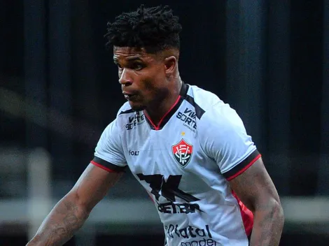 Vitória anuncia renovação do contrato de Jamerson