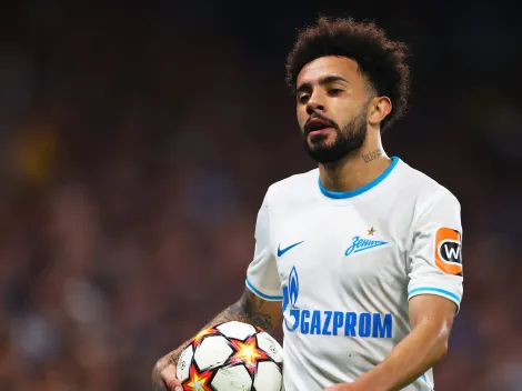 Ex-alvo do Flamengo, Claudinho topa voltar ao futebol brasileiro e negocia com o Santos