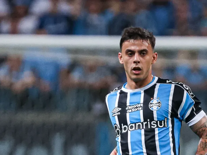 Felipe Carballo pede para sair do Grêmio e diretoria avalia rescisão