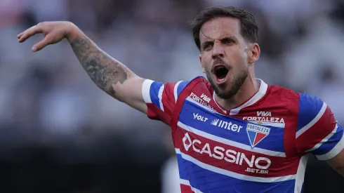 Lucas Sasha segue na mira do Athletico-PR. Foto: Ettore Chiereguini/AGIF