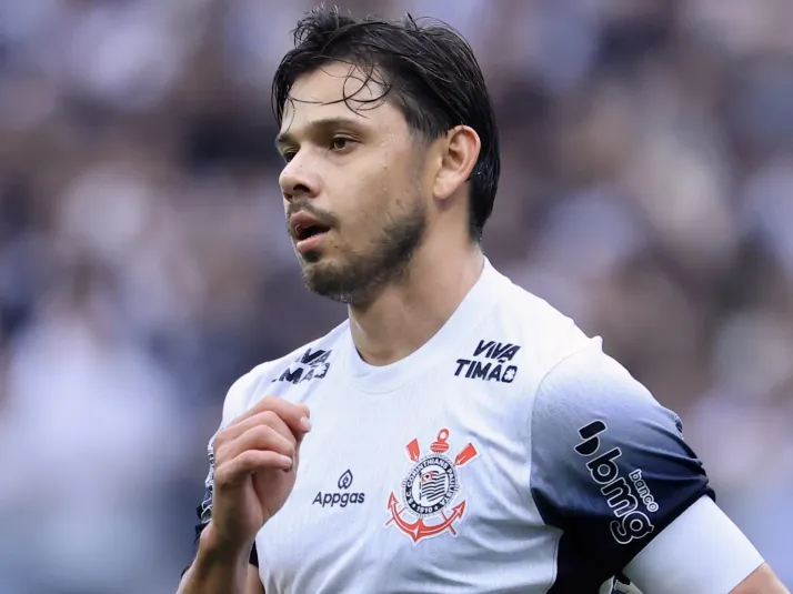 Romero, ex-Corinthians, confirma sondagens do Athletico-PR