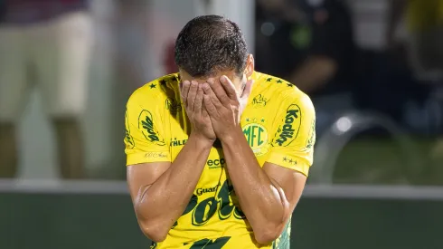 Yago Felipe jogador do Mirassol lamenta durante partida contra o Atletico-MG no estadio Jose Maria de Campos Maia pelo campeonato Brasileiro A 2025. Foto: Joisel Amaral/AGIF