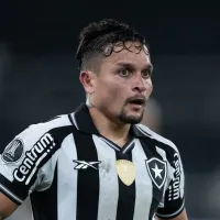 Artur recebe proposta do Olympique de Marselha, mas deve seguir no Botafogo