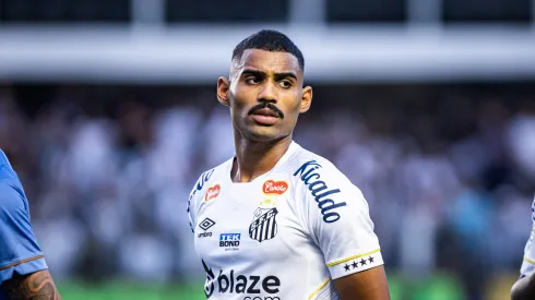 Joaquim jogador do Santos durante partida contra o Inter de Limeira no estadio Vila Belmiro pelo campeonato Paulista 2024.