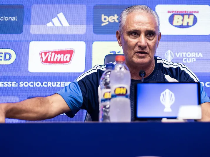 Tite evita polêmica ao falar sobre Gabigol em apresentação