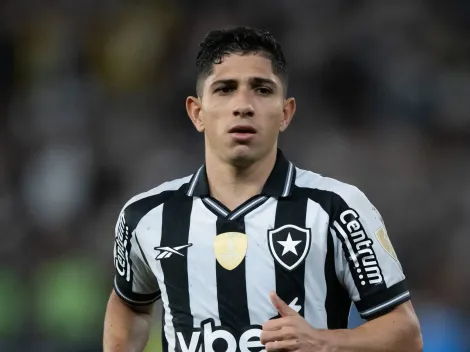 Savarino e Botafogo não debatem futuro em retorno do meia