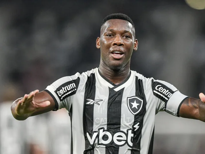 Remo anuncia Patrick de Paula