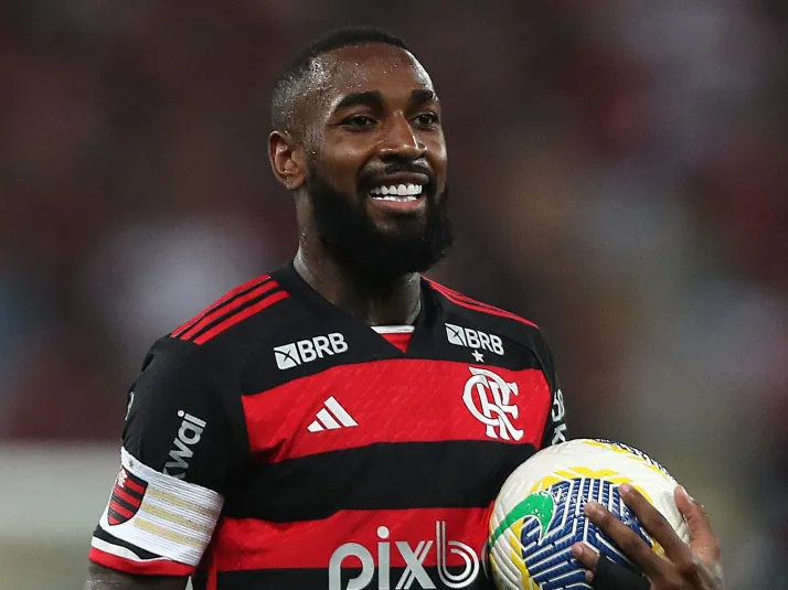 Gerson fecha com o Cruzeiro menos de um ano após saída do Flamengo