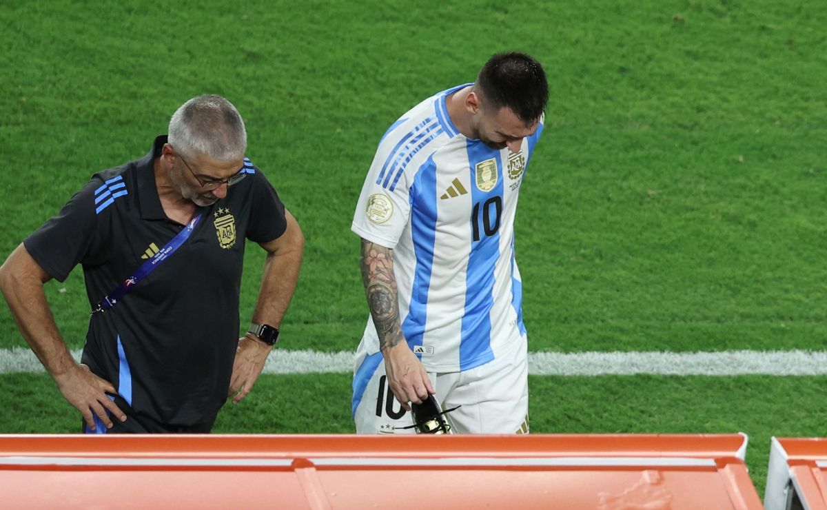 As Qued El Tobillo De Lionel Messi Tras La Lesi n Que Lo Sac De La as-qued-el-tobillo-de-lionel-messi-tras-la-lesi-n-que-lo-sac-de-la