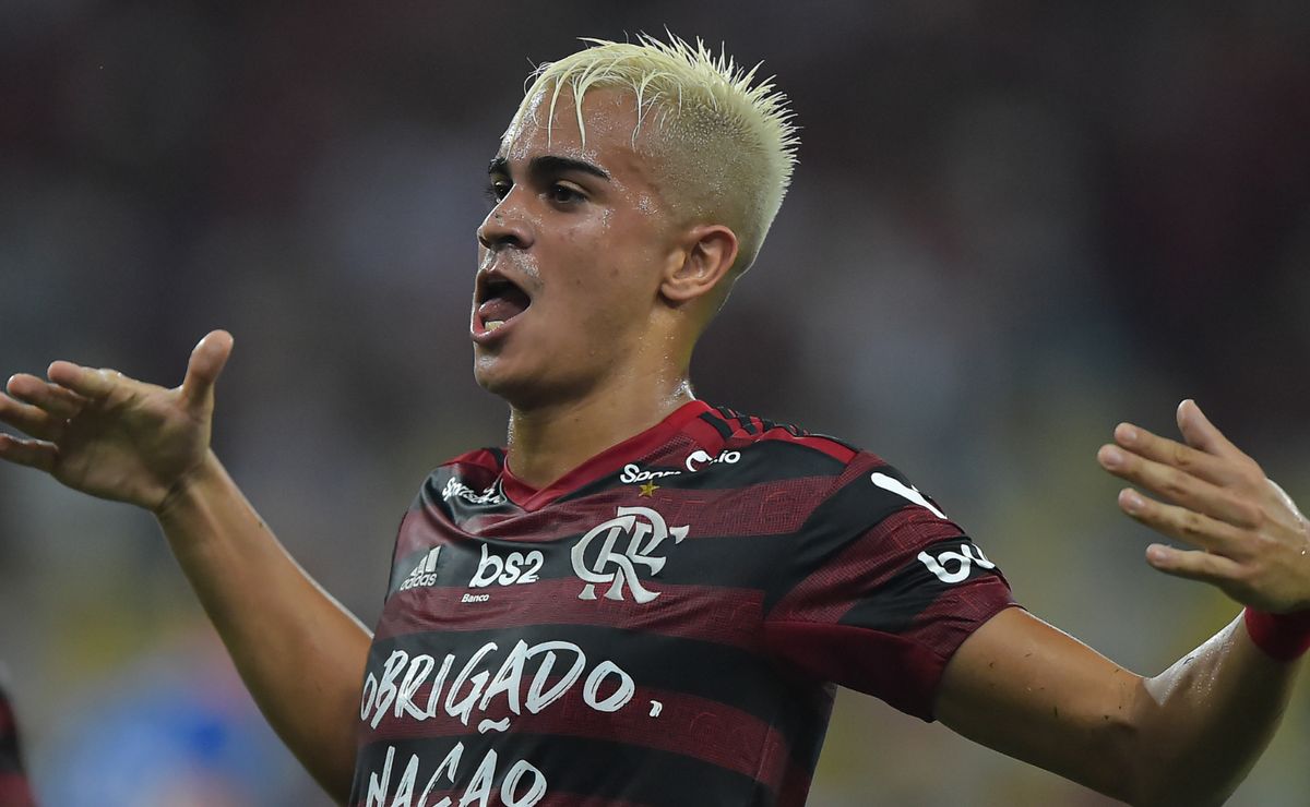 Nome de Reinier, ex-Flamengo, é 'ligado' ao Corinthians e comentarista entrega negociação em andamento