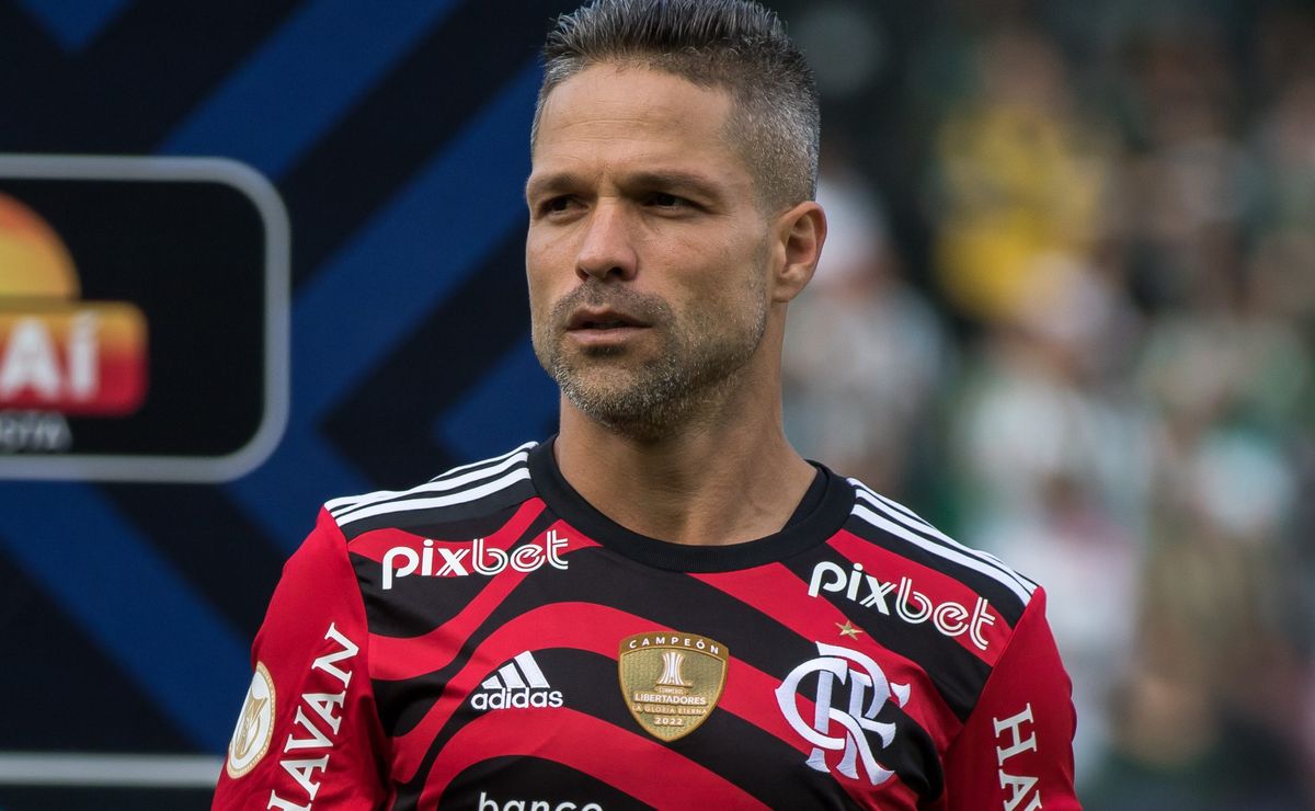Diego sai em defesa de Pedro e deixa recado à torcida do Flamengo