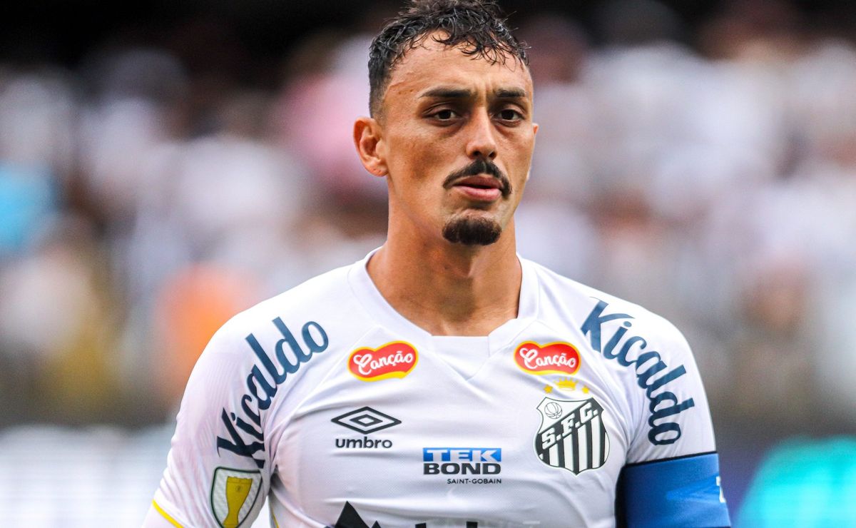 Ex-clube de Pituca, Kashima Antlers-JPN tem interesse em contratar medalhão do Santos
