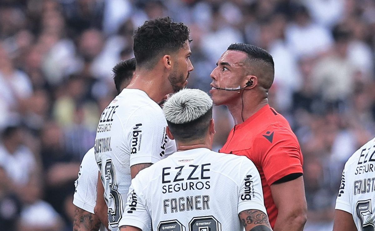CBF afasta e pune Yuri Elino, árbitro de Corinthians e Atlético-MG na 1ª rodada do Brasileirão