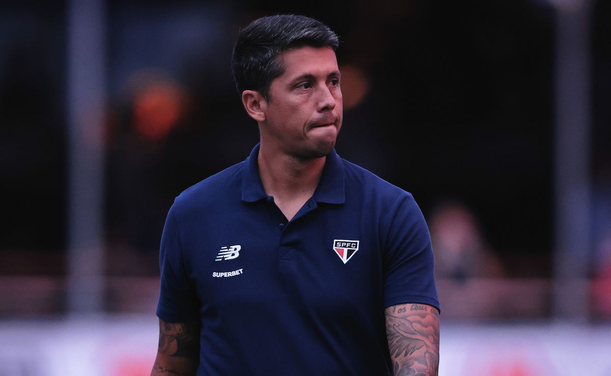 Carpini ignora pressão e vê busca no São Paulo por treinador como especulação: “Me sinto respaldado”