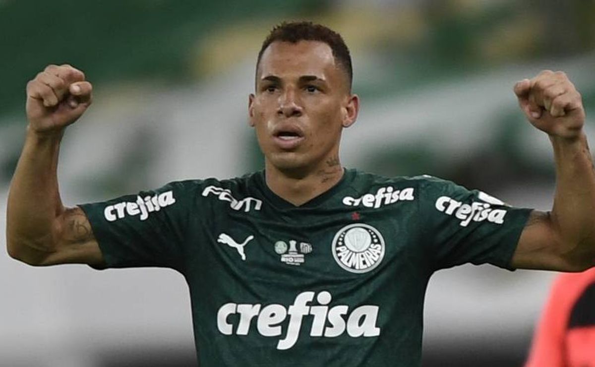 Palmeiras acerta empréstimo de Breno Lopes ao Fortaleza