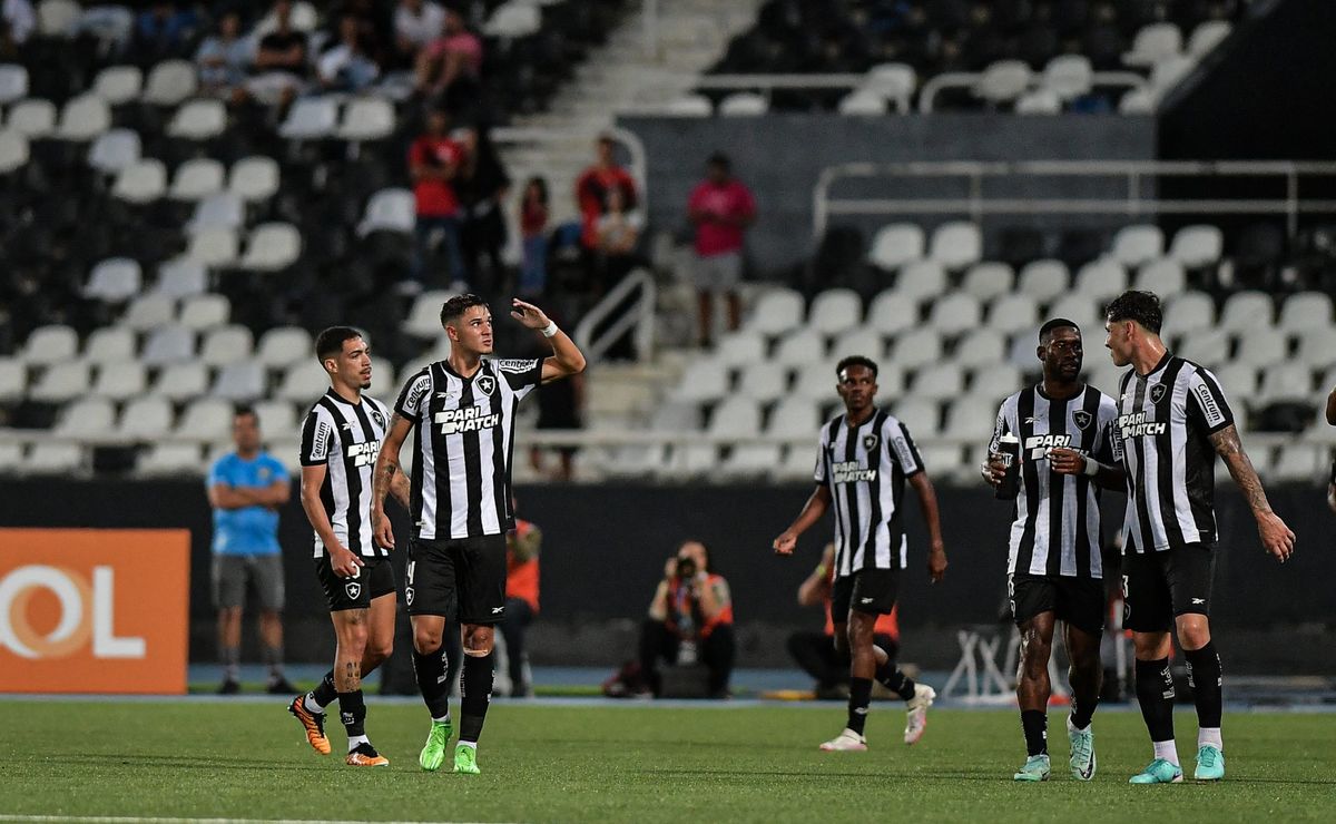 Mateo Ponte decide para o Botafogo e supera vaias diante do Atlético-GO
