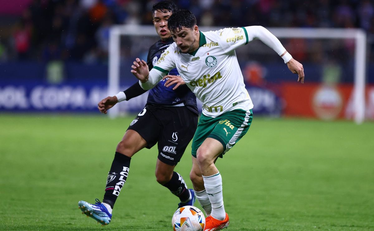Luis Guilherme salva o Palmeiras no fim, e o Palmeiras vence heroicamente o Independiente del Valle 