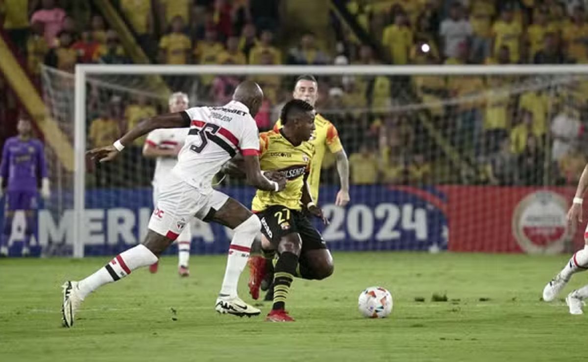 São Paulo vence Barcelona de Guayaquil por 2x0 na Libertadores da América nesta quinta-feira (25)