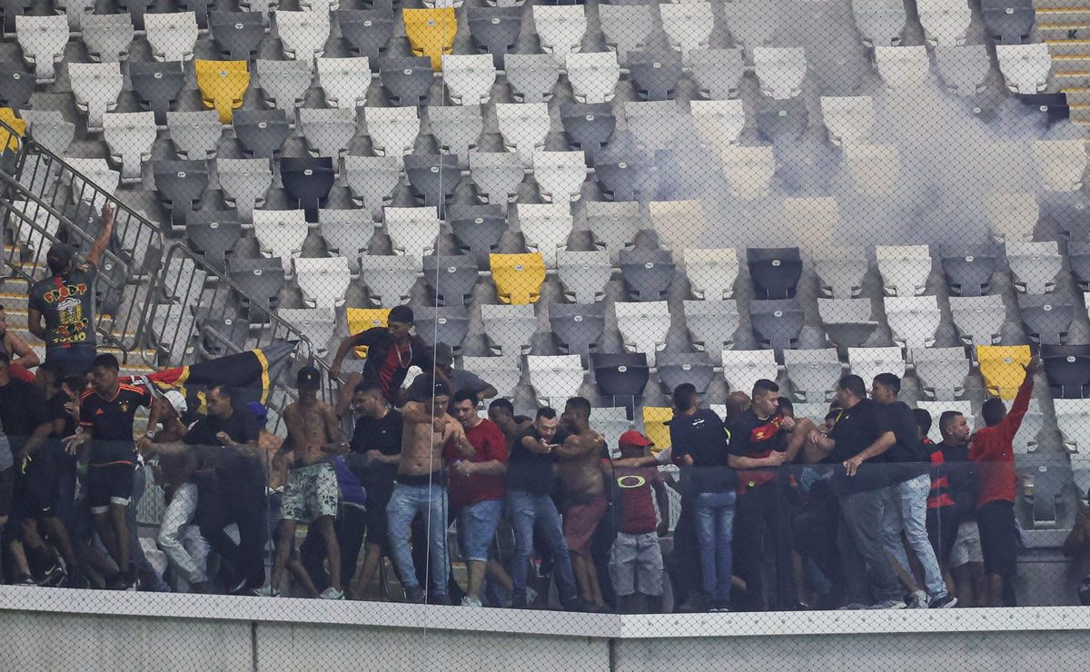 Confusão e spray de pimenta marcam presença na vitória do Atlético-MG diante do Sport