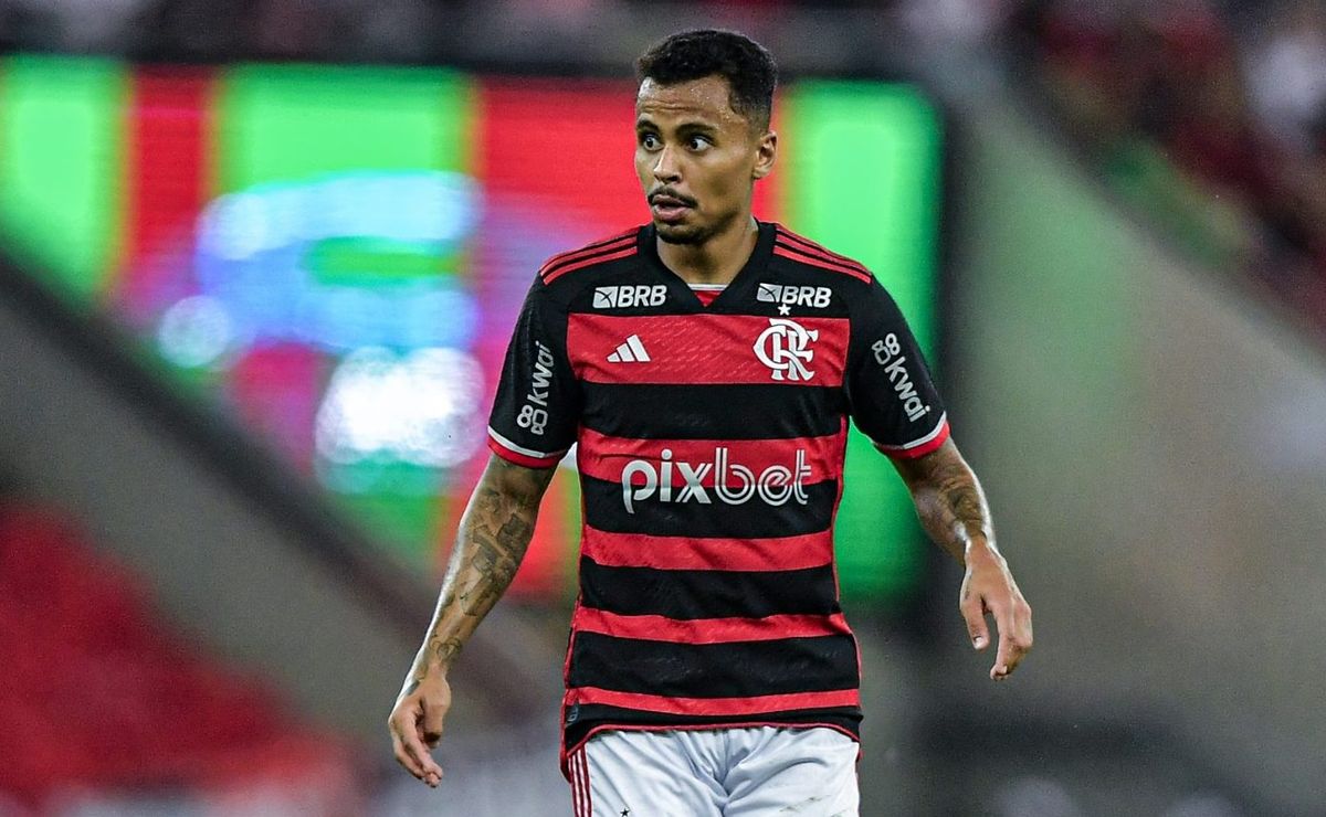 Flamengo ainda tem R$ 20,5 milhões a pagar ao Atlético-MG pela compra de Allan