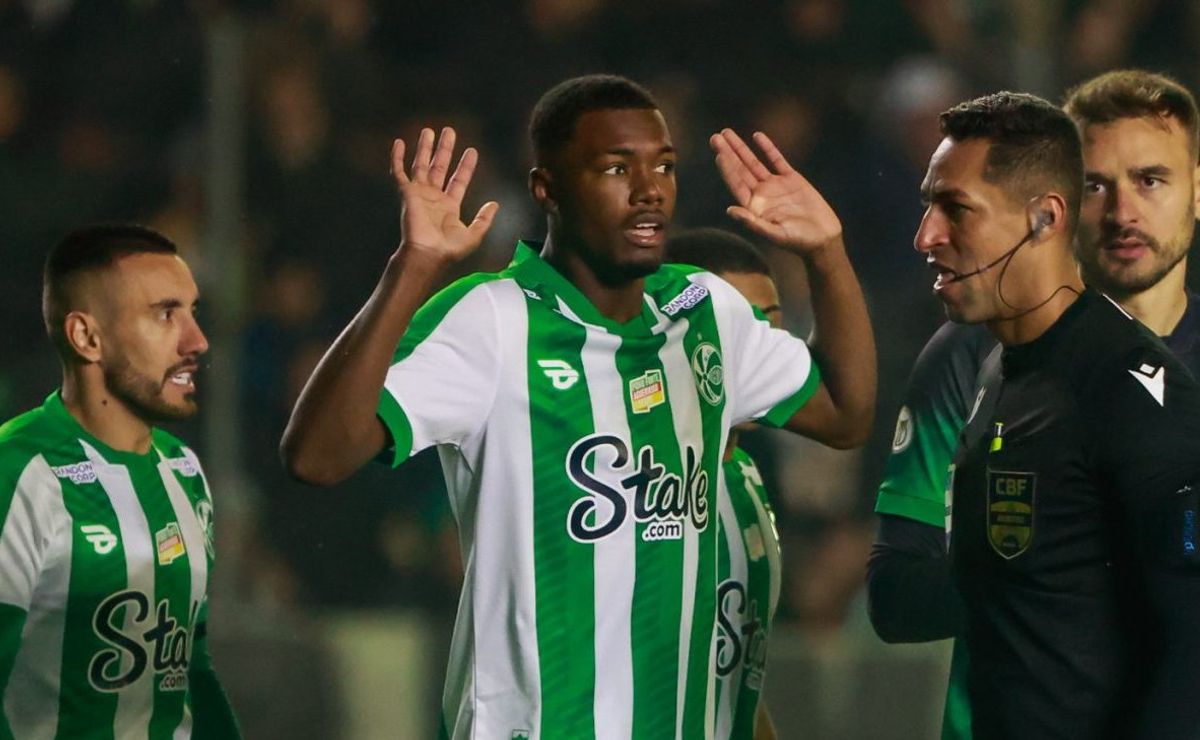 Rodrigo de Lima acertou ao expulsar Alan Ruschel; explica Renta Ruel