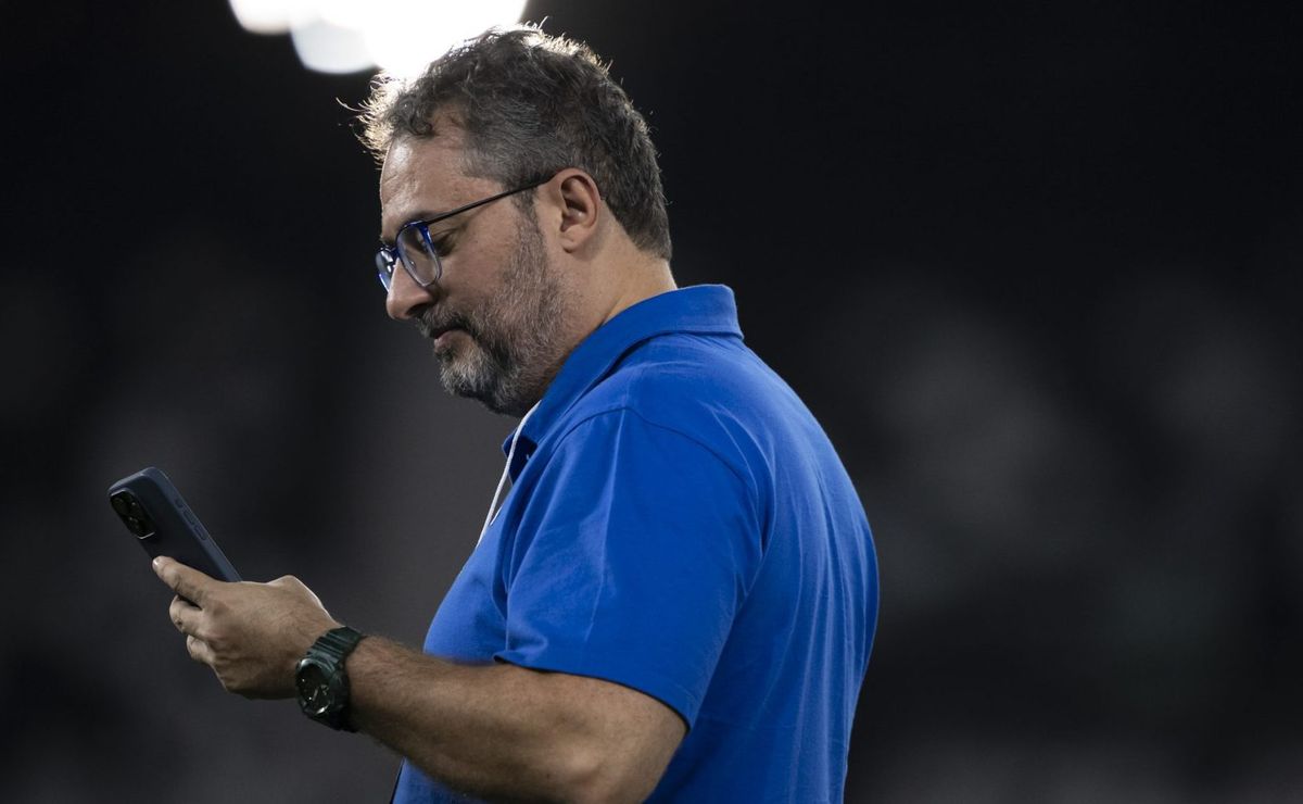 Alexandre Mattos bate o martelo e Cruzeiro acerta 1ª contratação de 2025 por R$ 50 milhões