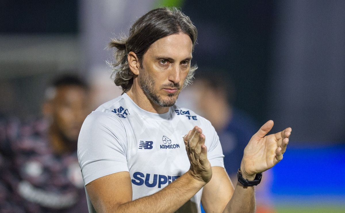 São Paulo mantém trabalho de Zubeldía e descarta qualquer mudança na comissão para 2025