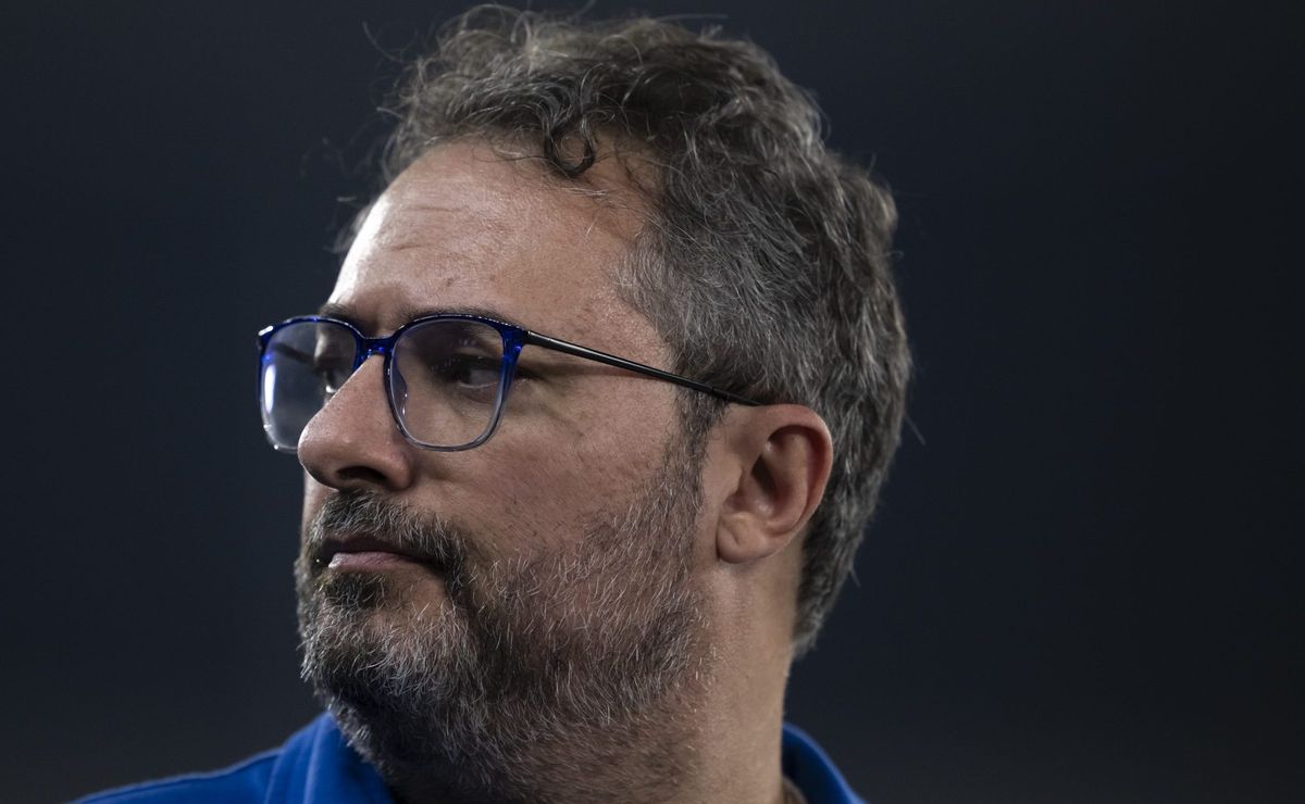 Alexandre Mattos pede apoio da torcida do Cruzeiro visando aumento no poder de compra