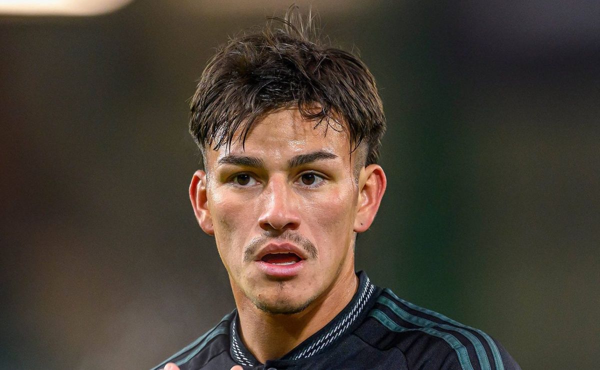 Alexandre Mattos é comunicado no Cruzeiro sobre oferta preparada pelo Internacional ao Celtic por Bernabei