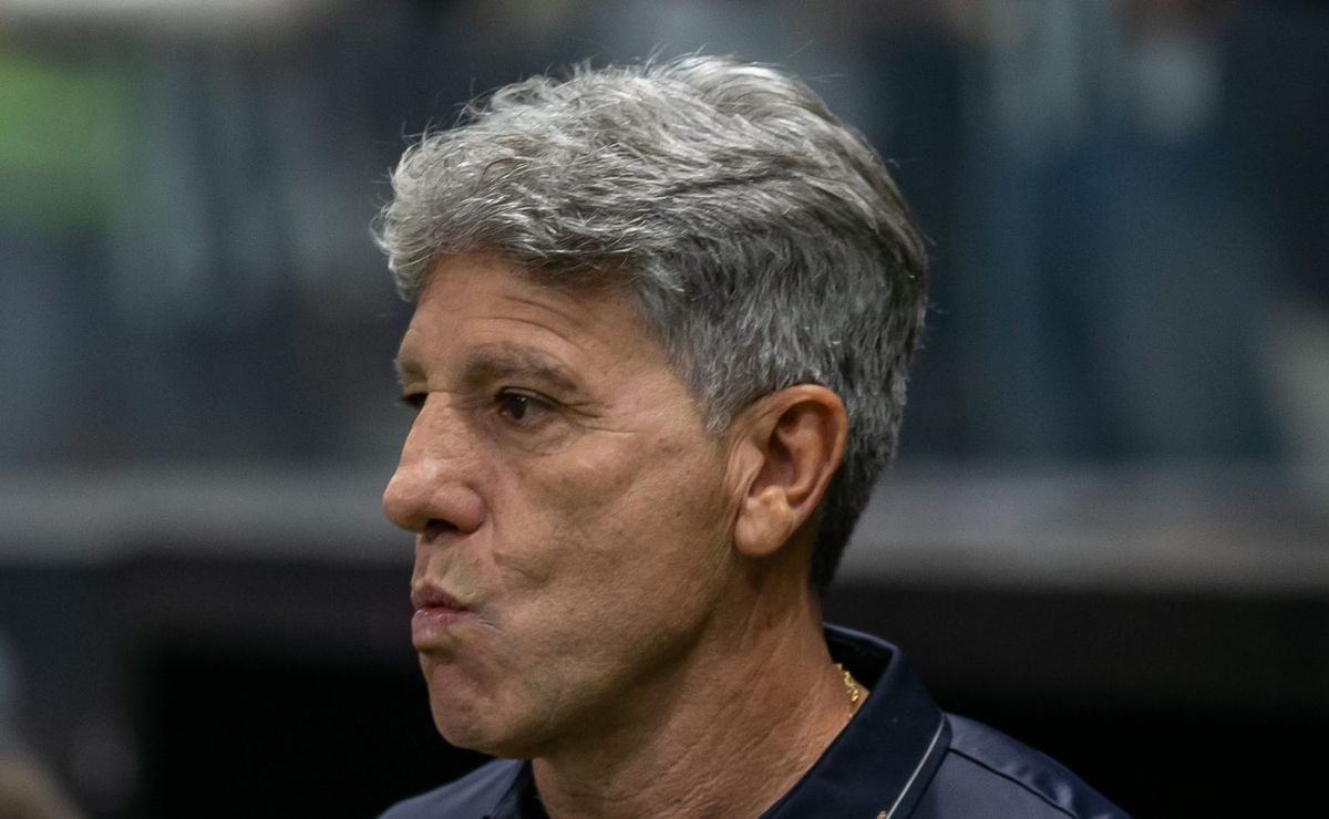 Renato Gaúcho recebe notícia desagradável para jogo contra Juventude