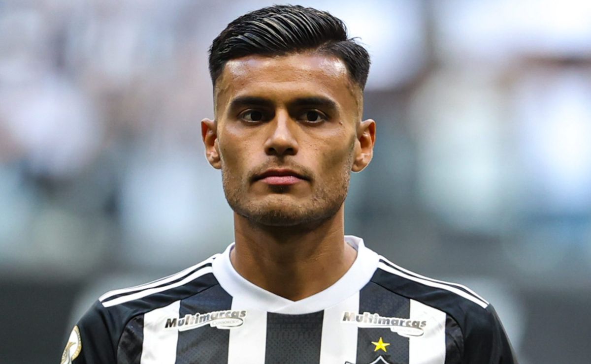 Fausto Vera manda recado claro para o Atlético-MG após derrota para o Athletico-PR