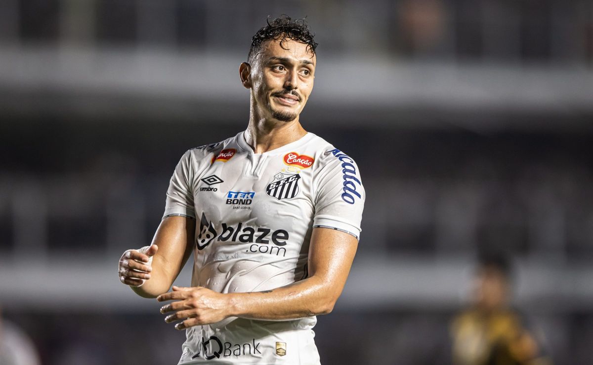 Diego Pituca afirma que jogadores do Santos devem comemorar o título da Série B