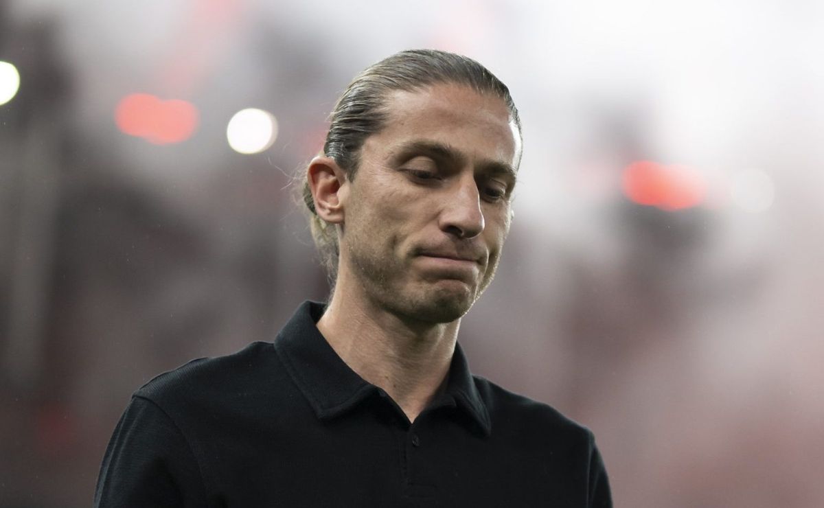 Filipe Luís quer permanência de David Luiz no Flamengo e frustra planos do Corinthians
