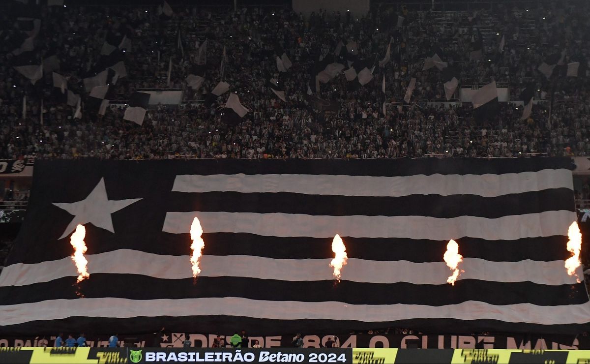 Final da Libertadores 2024: Botafogo fará evento no Nilton Santos com telão para torcedores