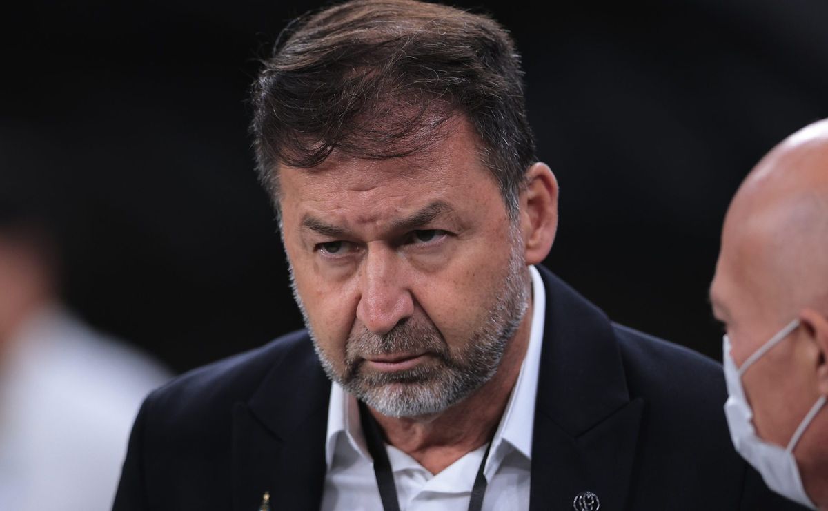 Augusto Melo decide demitir Fred Luz por disputa política e Corinthians já busca novo CEO