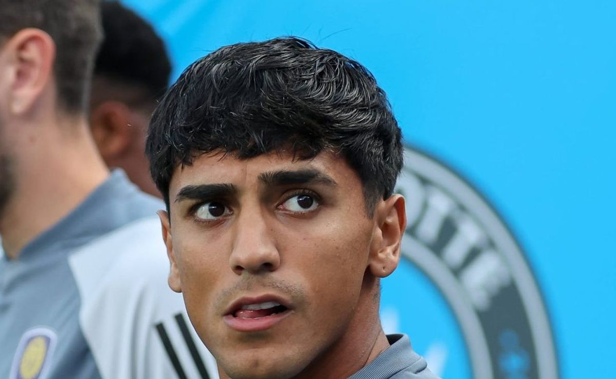 Palmeiras considera Facundo Torres muito caro e define plano B por substituto de Estevão