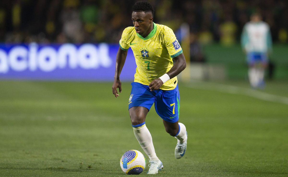 Vini Jr é ofuscado por Gerson, Raphinha e Estevão na Seleção Brasileira de Dorival Júnior contra o Uruguai