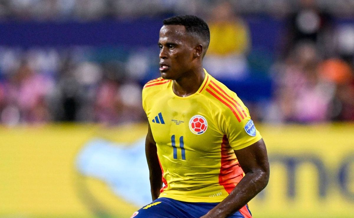 Mattos toma decisão no mercado do Cruzeiro após ser comunicado que Arias se acertou com o Galatasaray