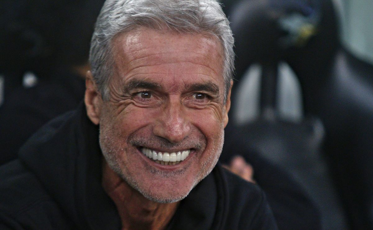 Luís Castro chegando ao Vasco como substituto de Rafael Paiva em 2025 é aprovado pela torcida