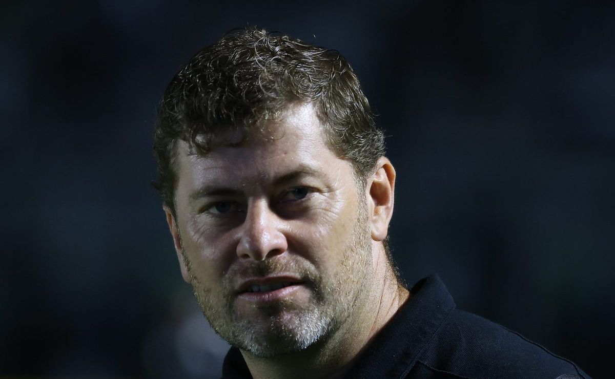 Rafael Paiva será demitido do Vasco e sua saída pode acontecer de forma antecipada