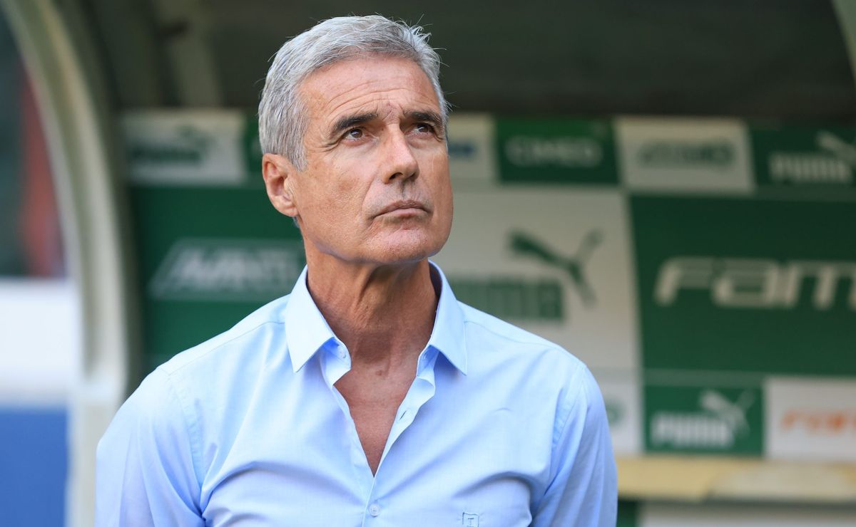 Luís Castro pede reforços para assinar com o Santos e Marcelo Teixeira avalia valor revelado