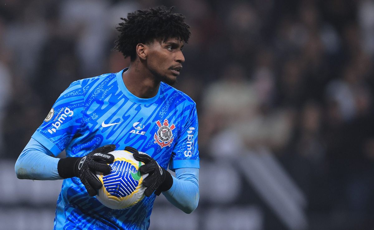 Flamengo recebe nova informação sobre Hugo Souza e Corinthians pode pagar à vista a transferência