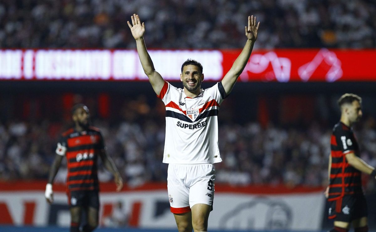 Contratação de Calleri pelo Flamengo seria um sonho de Rodolfo Landim