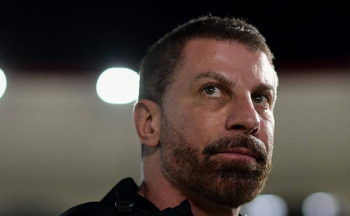 Flamengo apresenta estádio bilionário com provocação ao rival e polêmica chega até Pedrinho