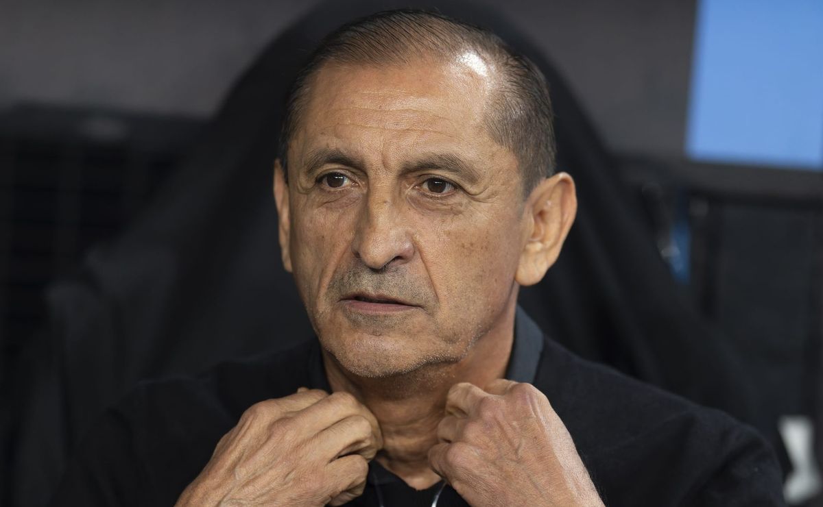 Ramón Díaz pode ser rival do Corinthians em 2025, crava jornalista