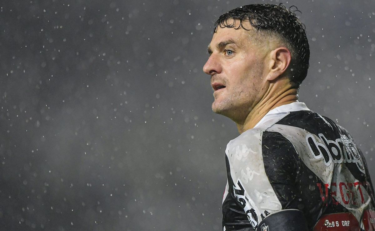 Vidente crava que Corinthians x Vasco de Vegetti termina em tragédia para o Cruz-Maltino