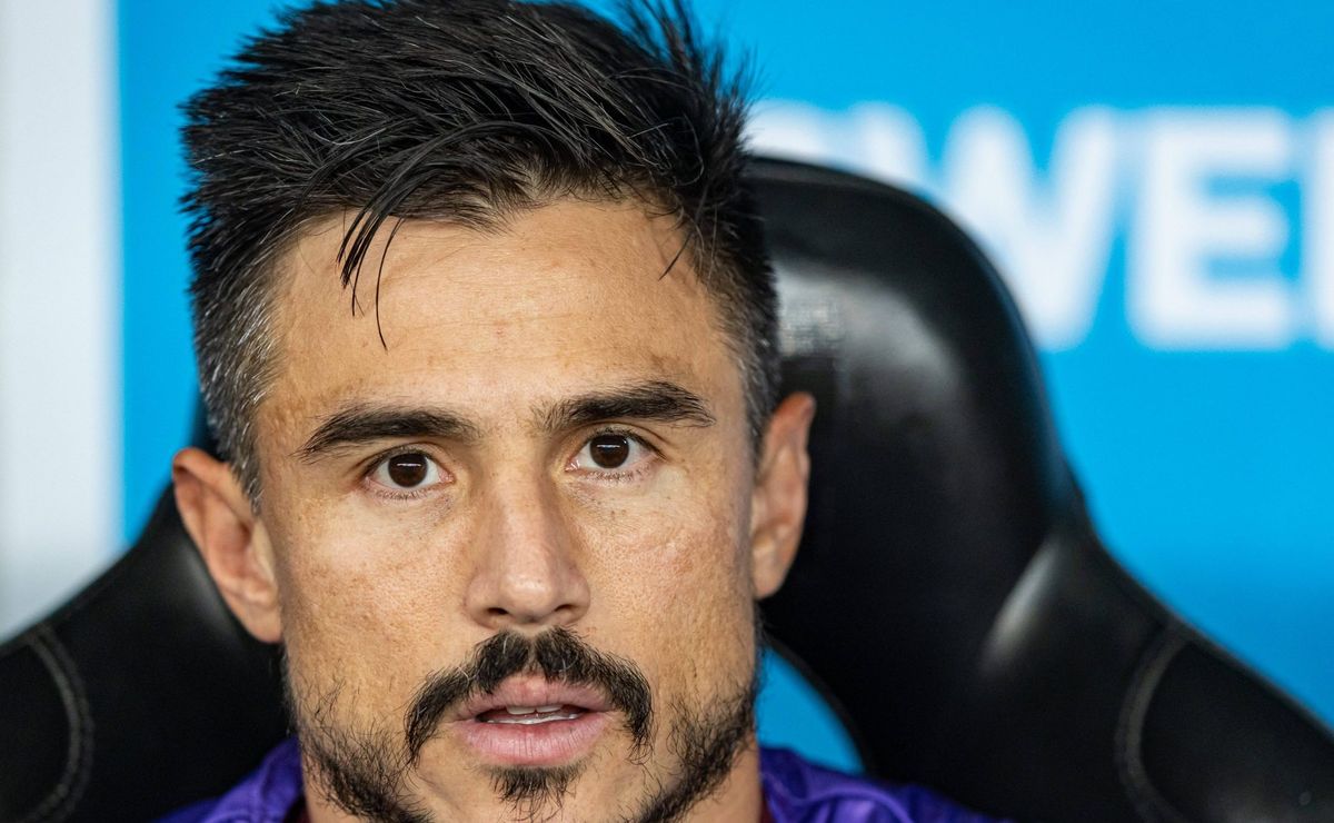 Willian Bigode pode passar por cirurgia e permanência no Santos ganha força para 2025