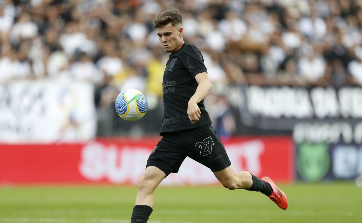 Vegetti perde a paciência com Bidon em Corinthians x Vasco e lance viraliza entre corintianos